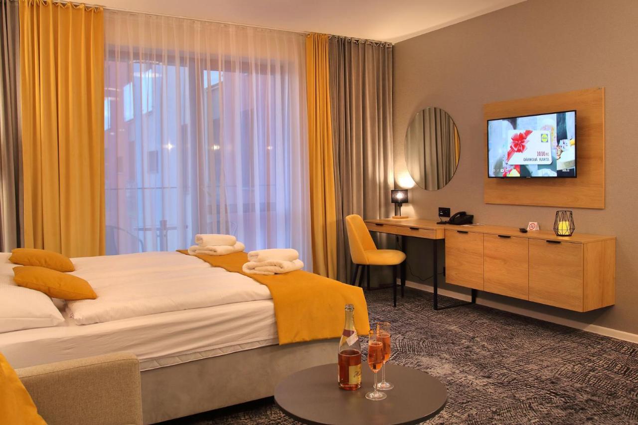 Apartman Gold Akvamarin Besenova Luaran gambar
