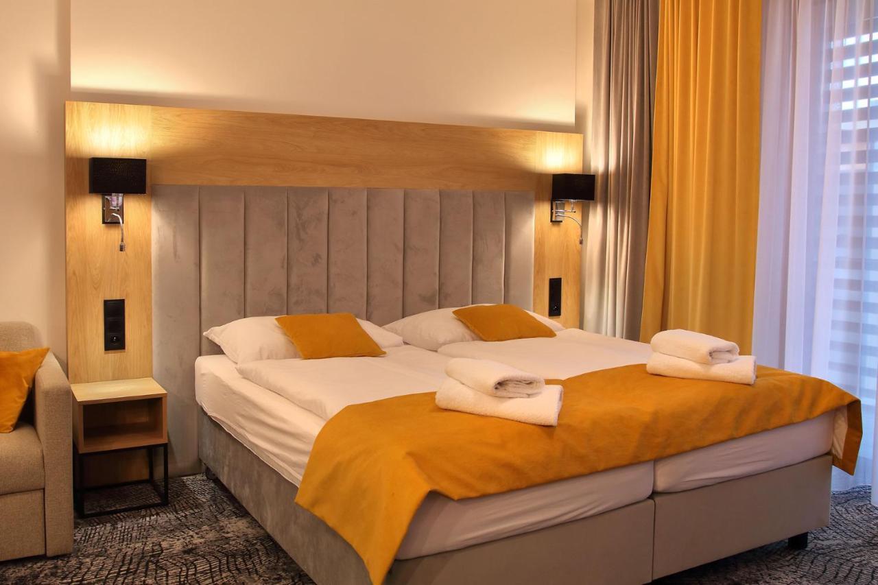Apartman Gold Akvamarin Besenova Luaran gambar