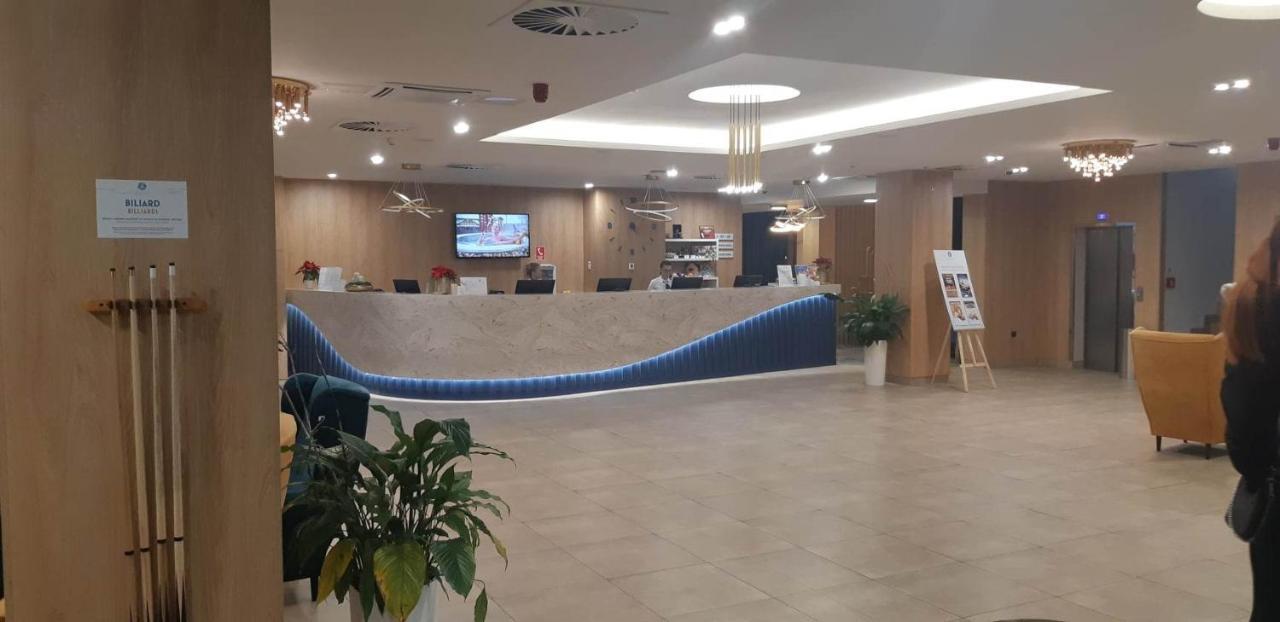 Apartman Gold Akvamarin Besenova Luaran gambar